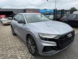 Audi Q8 50 TDI quattro - silberne Audi Q8