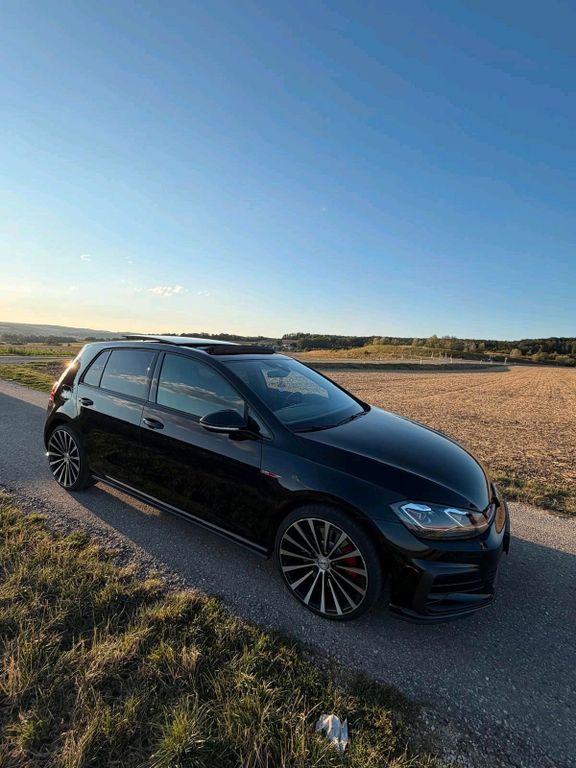 Image of Volkswagen Golf