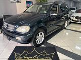 Mercedes-Benz Mercedes-benz ML 270 turbodiesel cat CDI - schwarze Mercedes-Benz ML 270