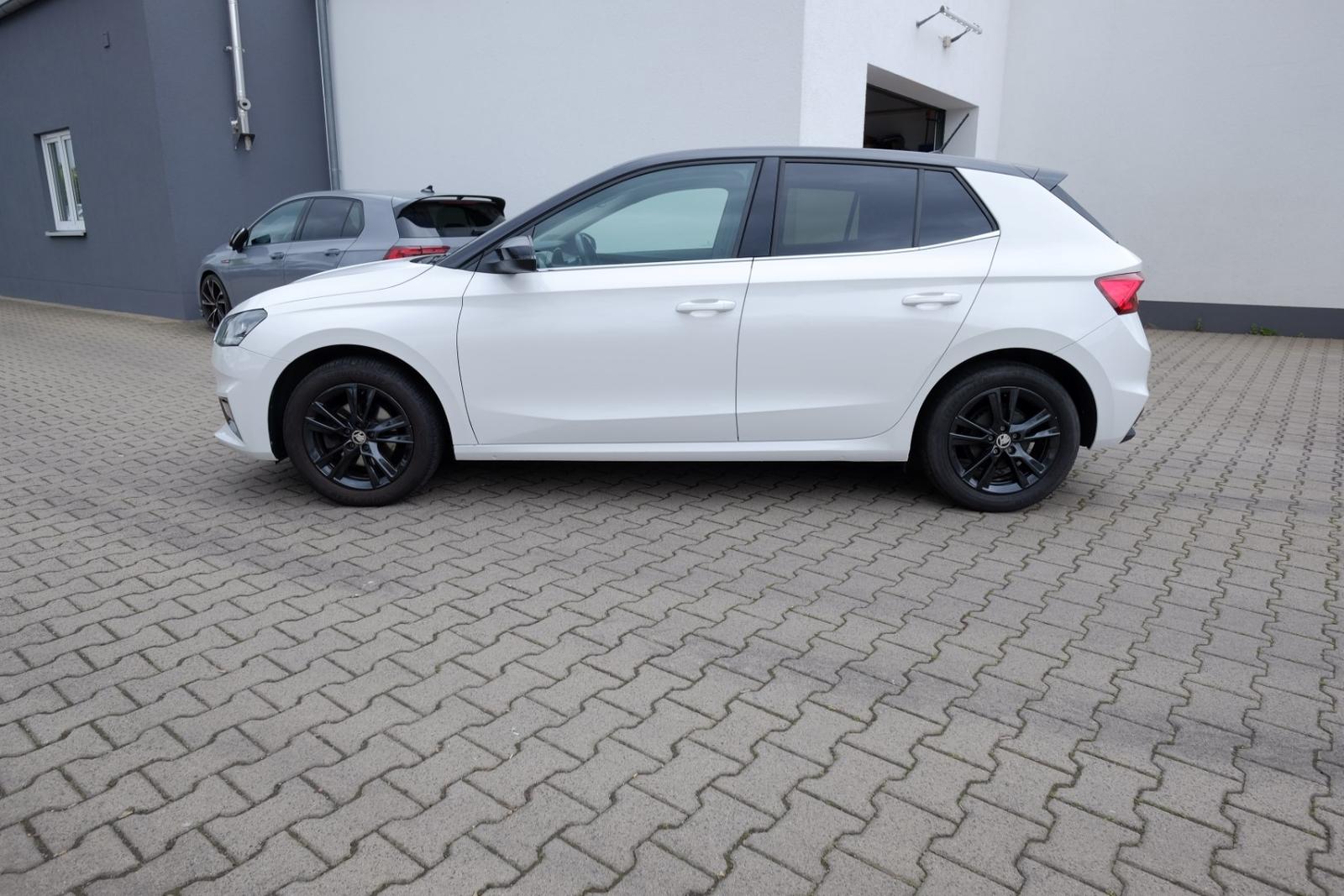 Skoda Fabia 1,0 TSI DSG Style/Kam/LED/AppC/SH/ALU/PDC