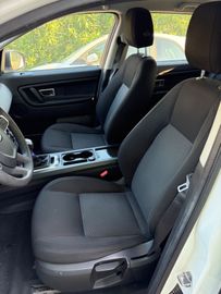 Land-Rover Discovery Sport - 11