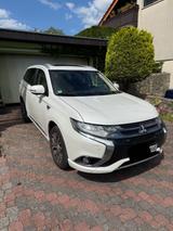 Mitsubishi Outlander Plug in Hybrid, Akku ... - Mitsubishi Plug-in Hybrid Outlander aus 2017