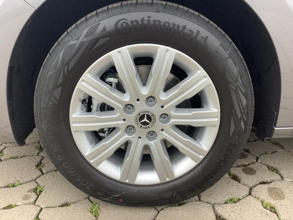 Mercedes-Benz T 180 d PROGRESSIVE ILS-LED/MBUX/2 Schieb./Navi
