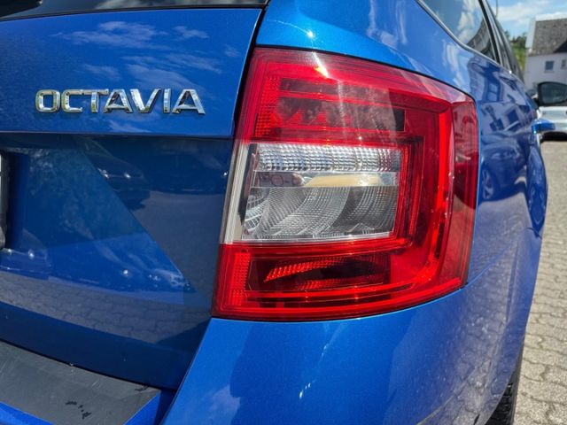 Octavia Combi Style 1.5 TSI AHK RearView Climatr