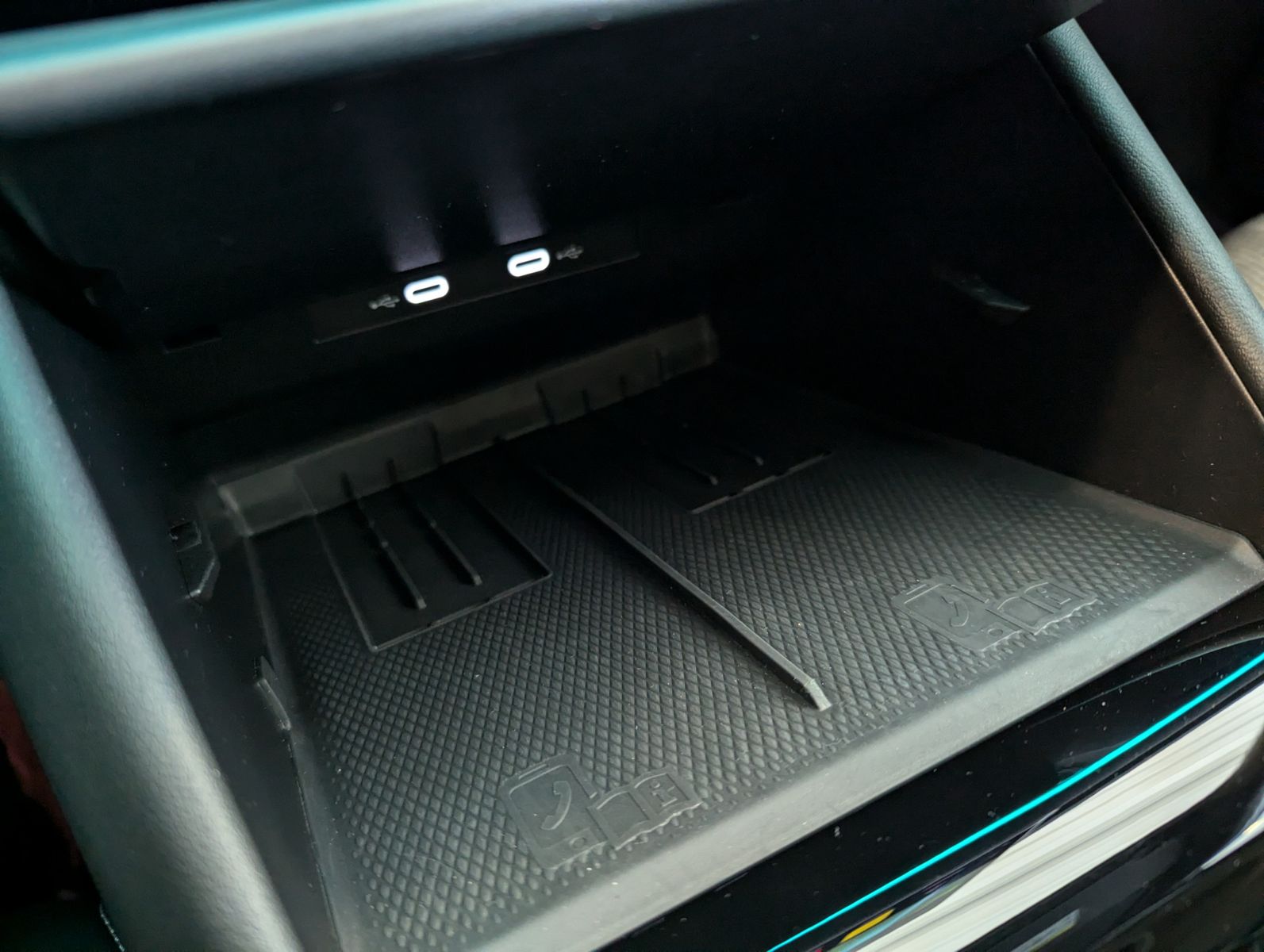 VW Tayron 2.0TDI 4M R-Line Launch Pano Black AHK 20 - Image 27