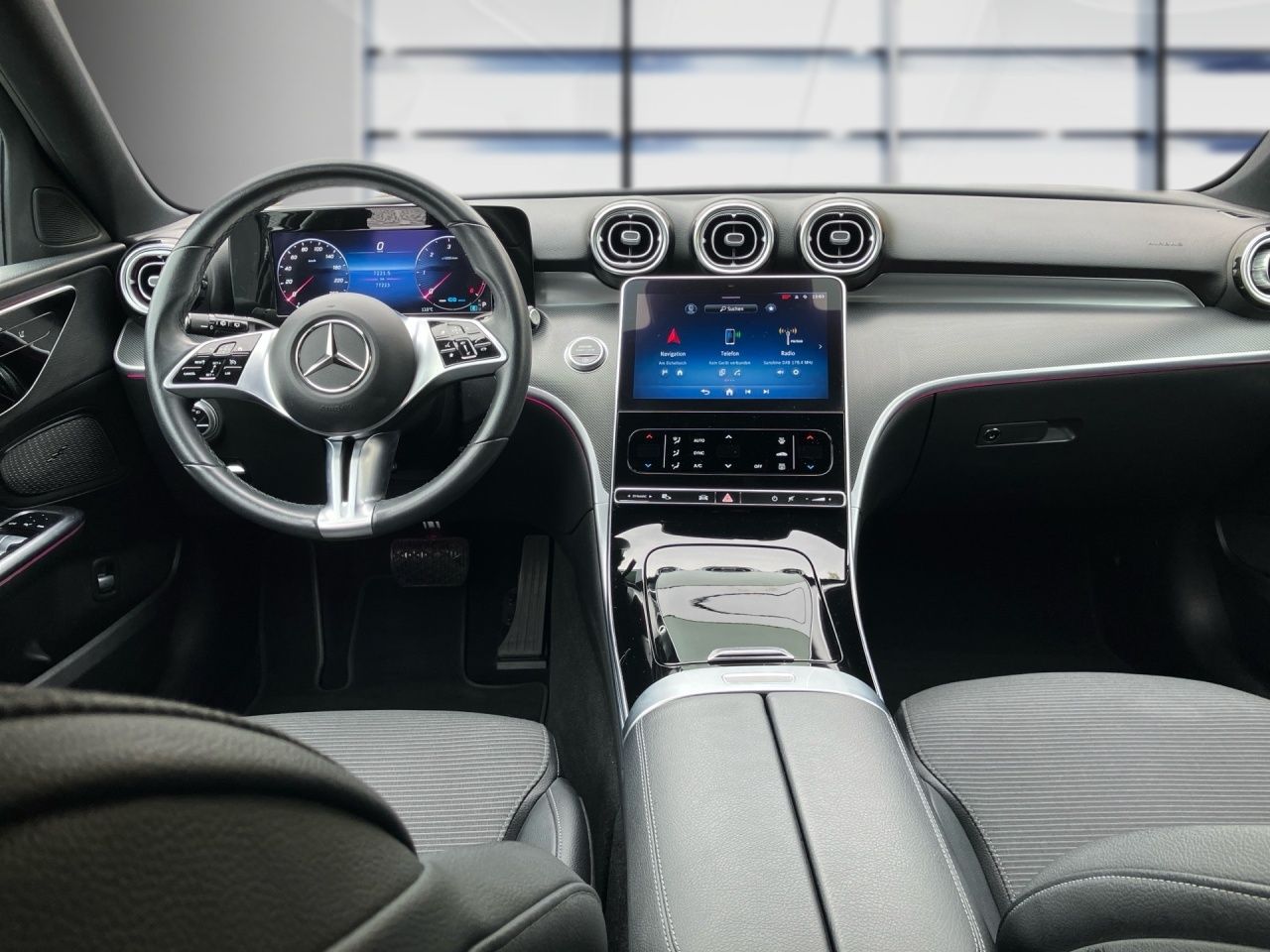 Fahrzeugabbildung Mercedes-Benz C 220 d 4M T AVANTGARDE+AHK+ALLRAD+LED+AMBIENTE+