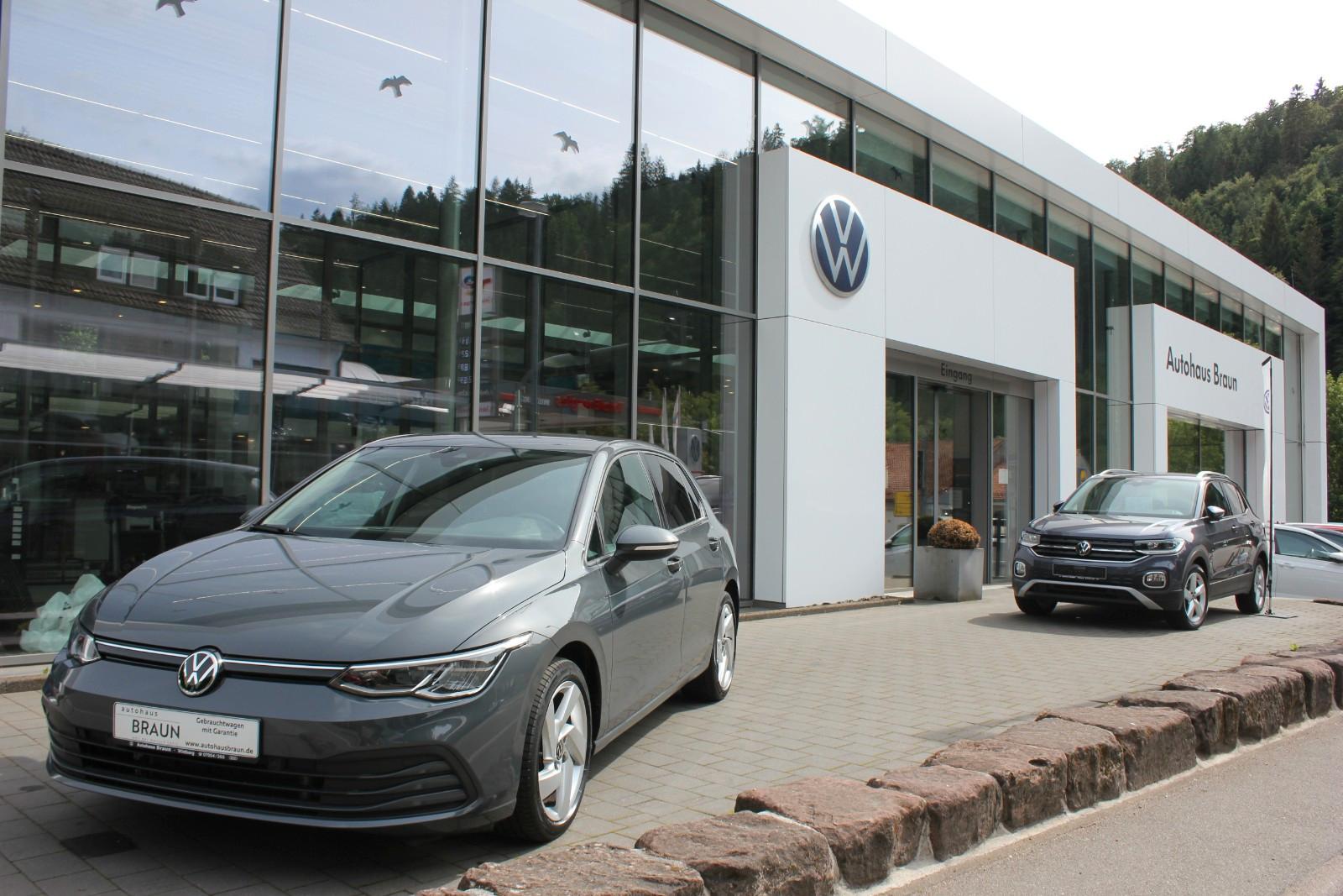 Volkswagen Golf VIII Lim. Life 2.0 TDI DSG Navi,ACC,PDC,LED