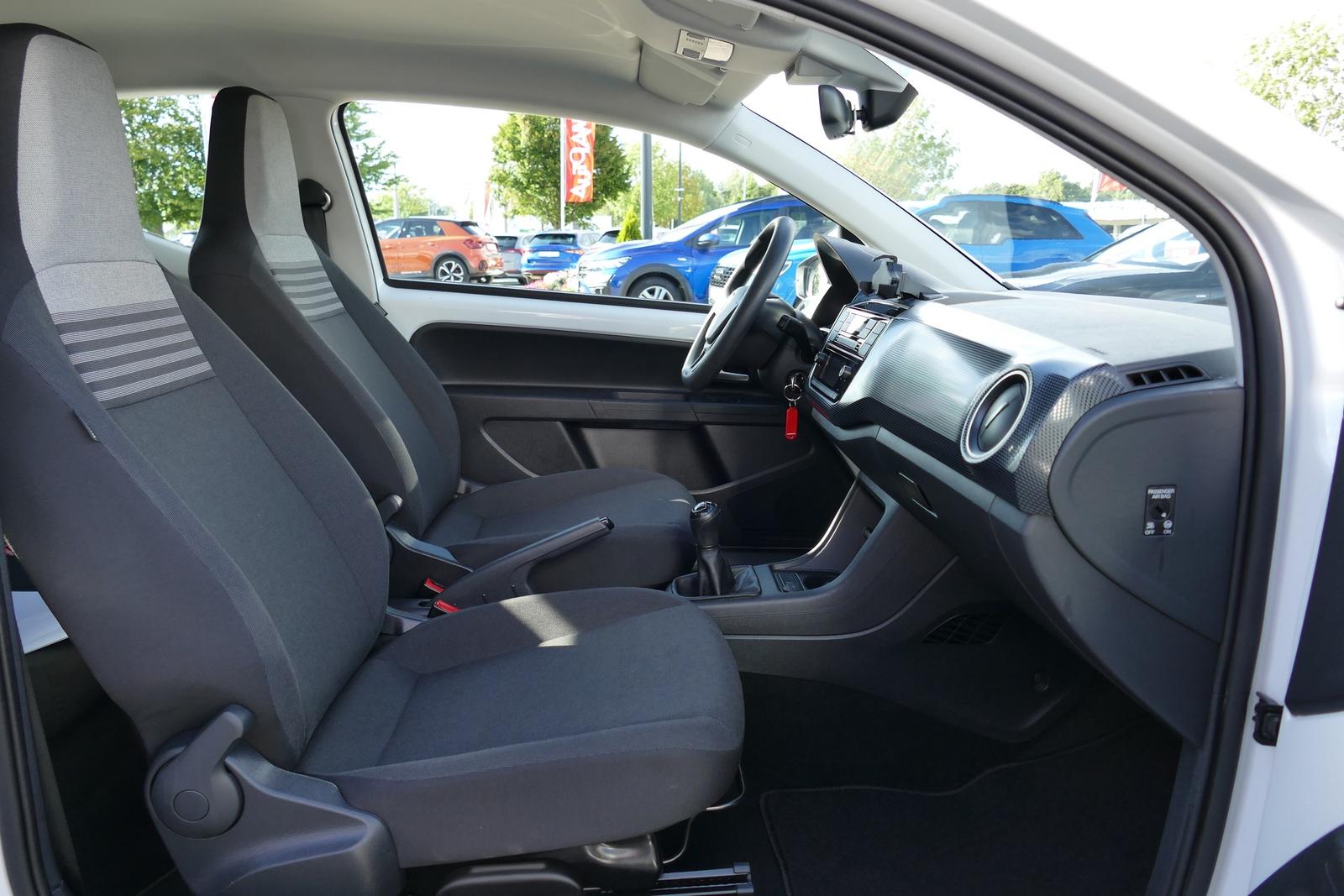 Volkswagen Up 1.0 Klimaaut. Spurhalte Bluetooth USB, миниатюра 19