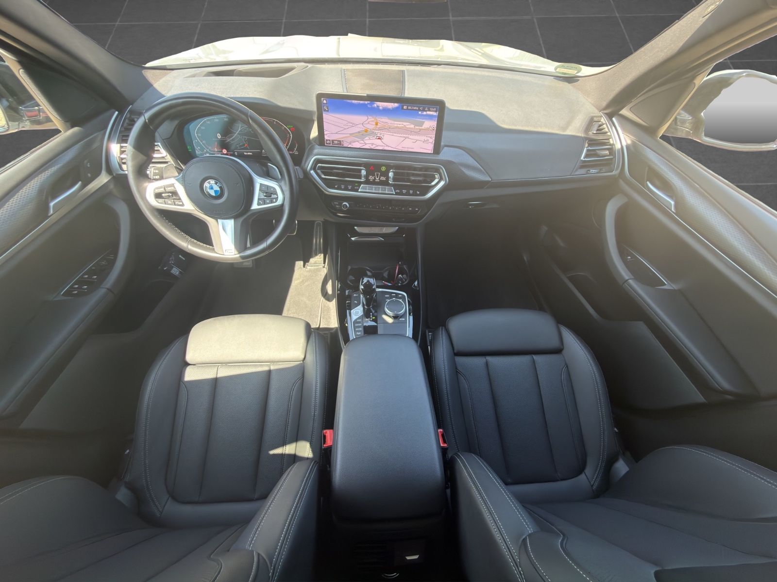 BMW X3 xDrive 20 d M Sport*H-UP*LED*SHADOW*HiFi*19Z" foto 13