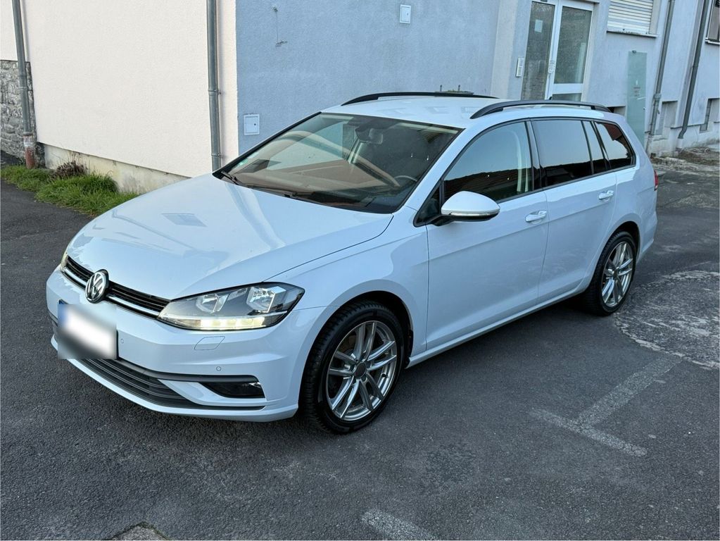 Image of Volkswagen Golf