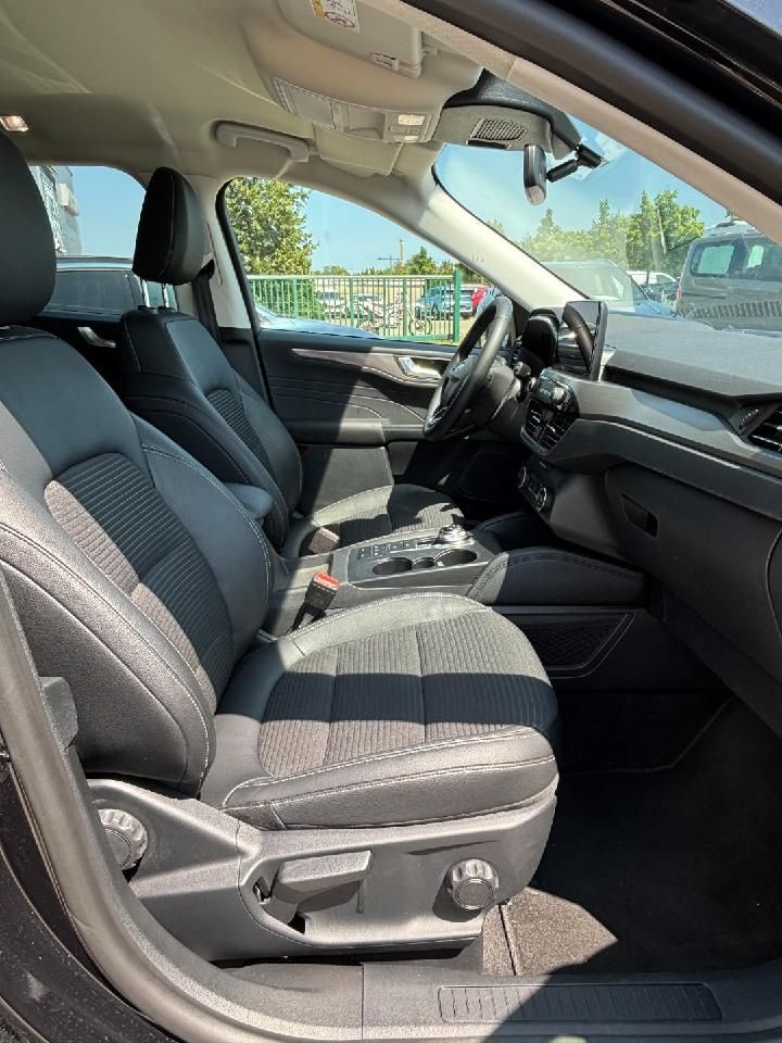 Fahrzeugabbildung Ford Kuga Plug-In Hybrid Titanium X