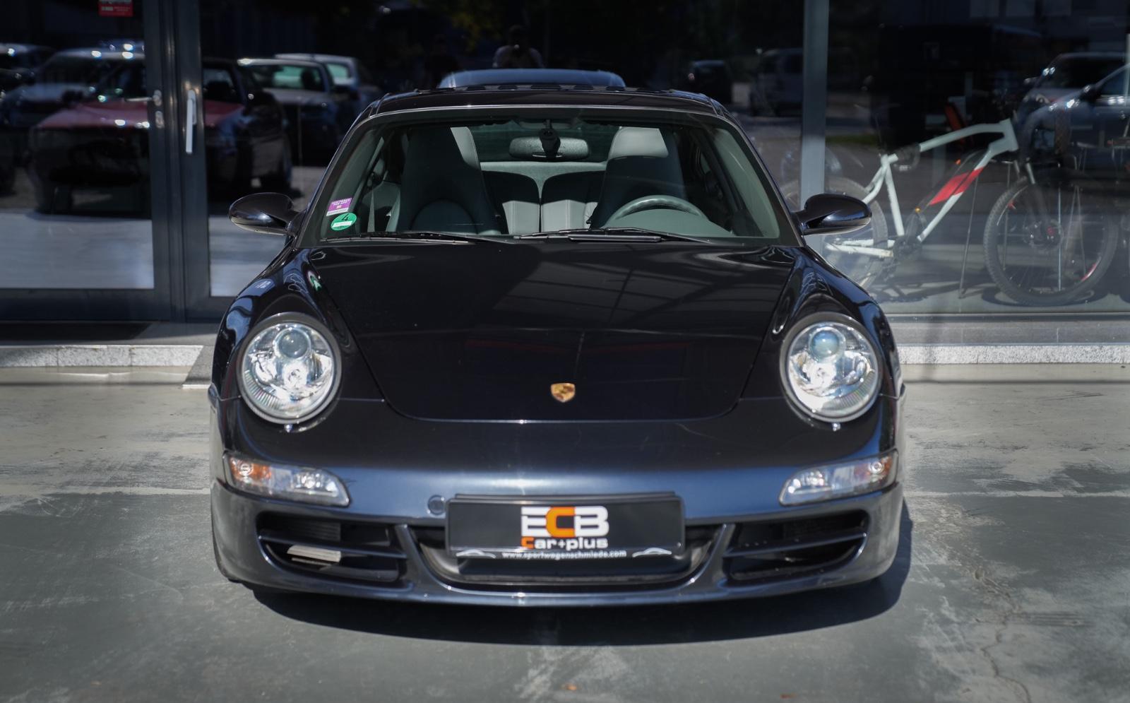 PORSCHE 911 CARRERA 4 S COUPE