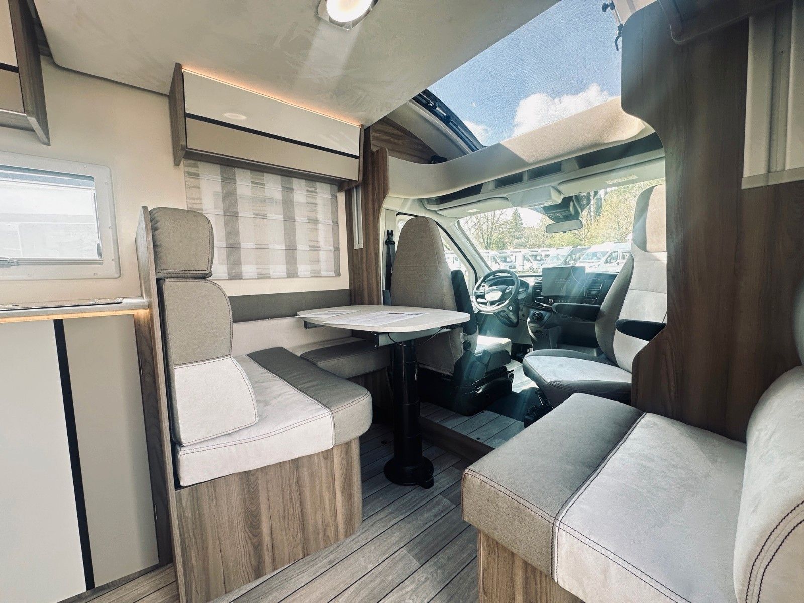 Fahrzeugabbildung Roller Team Kronos 284TL AUTOMATIK Modell 2026