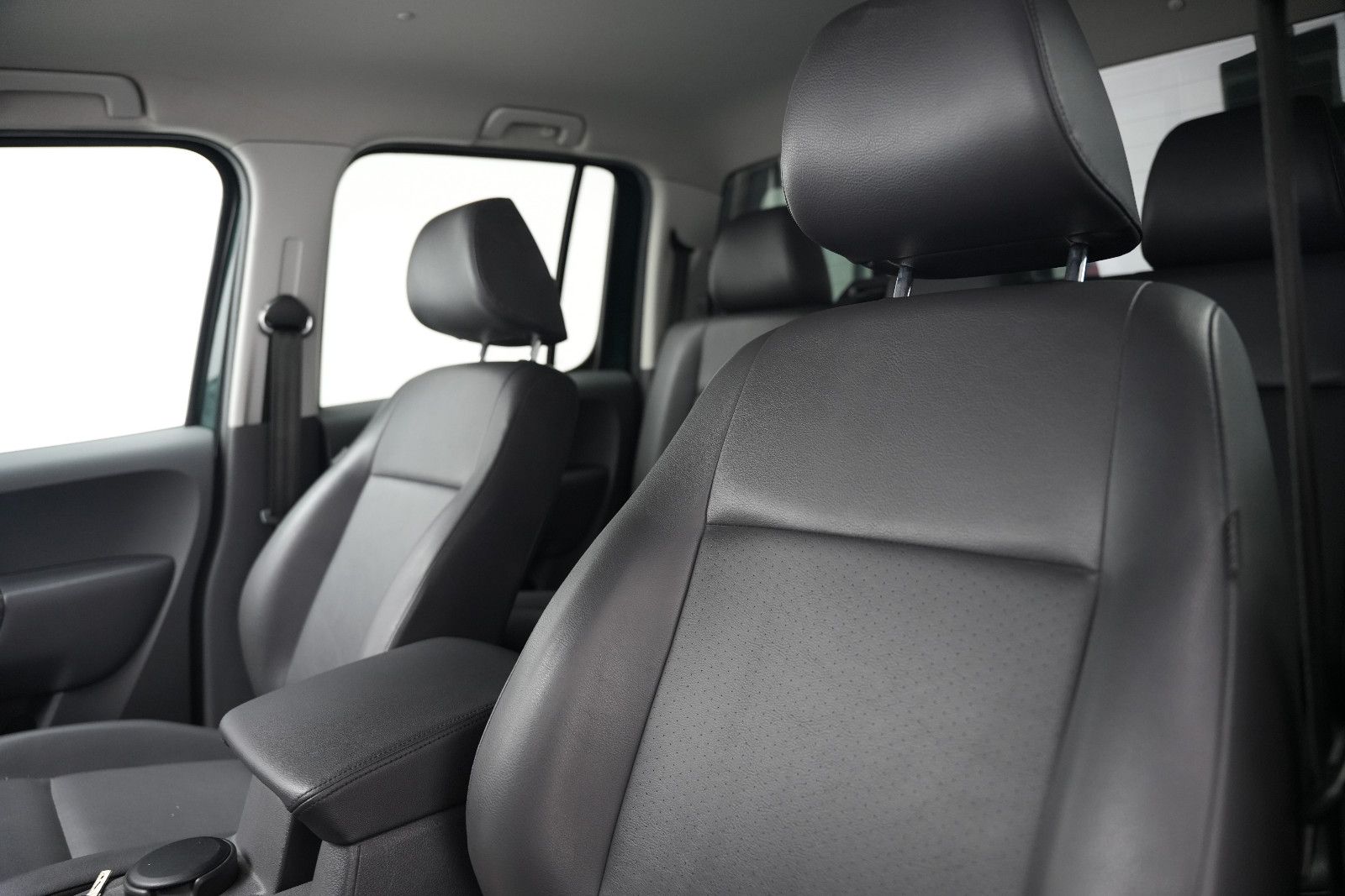 Fahrzeugabbildung Volkswagen Amarok DoubleCab/NAVI/KAMERA/AUTOM/LEDER
