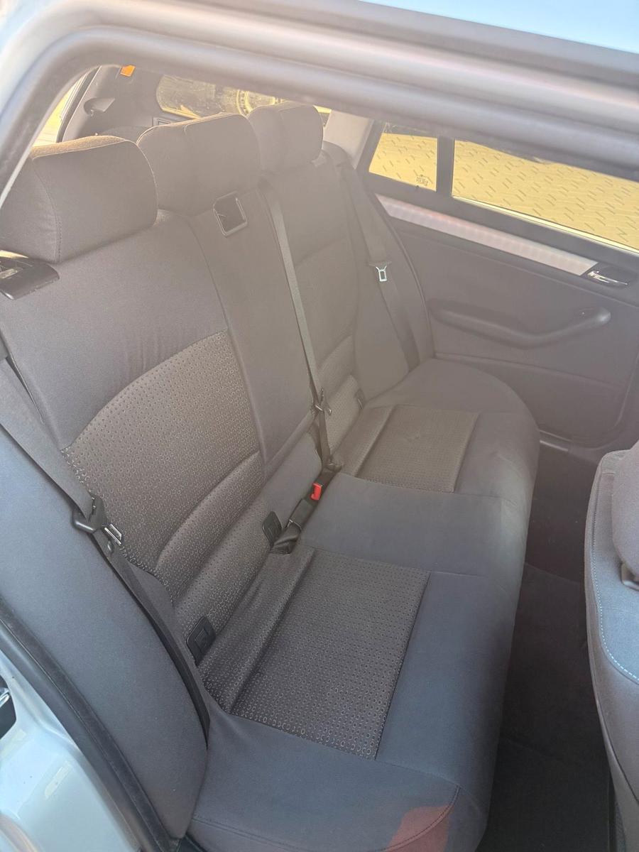BMW 320 2004 — photo 6