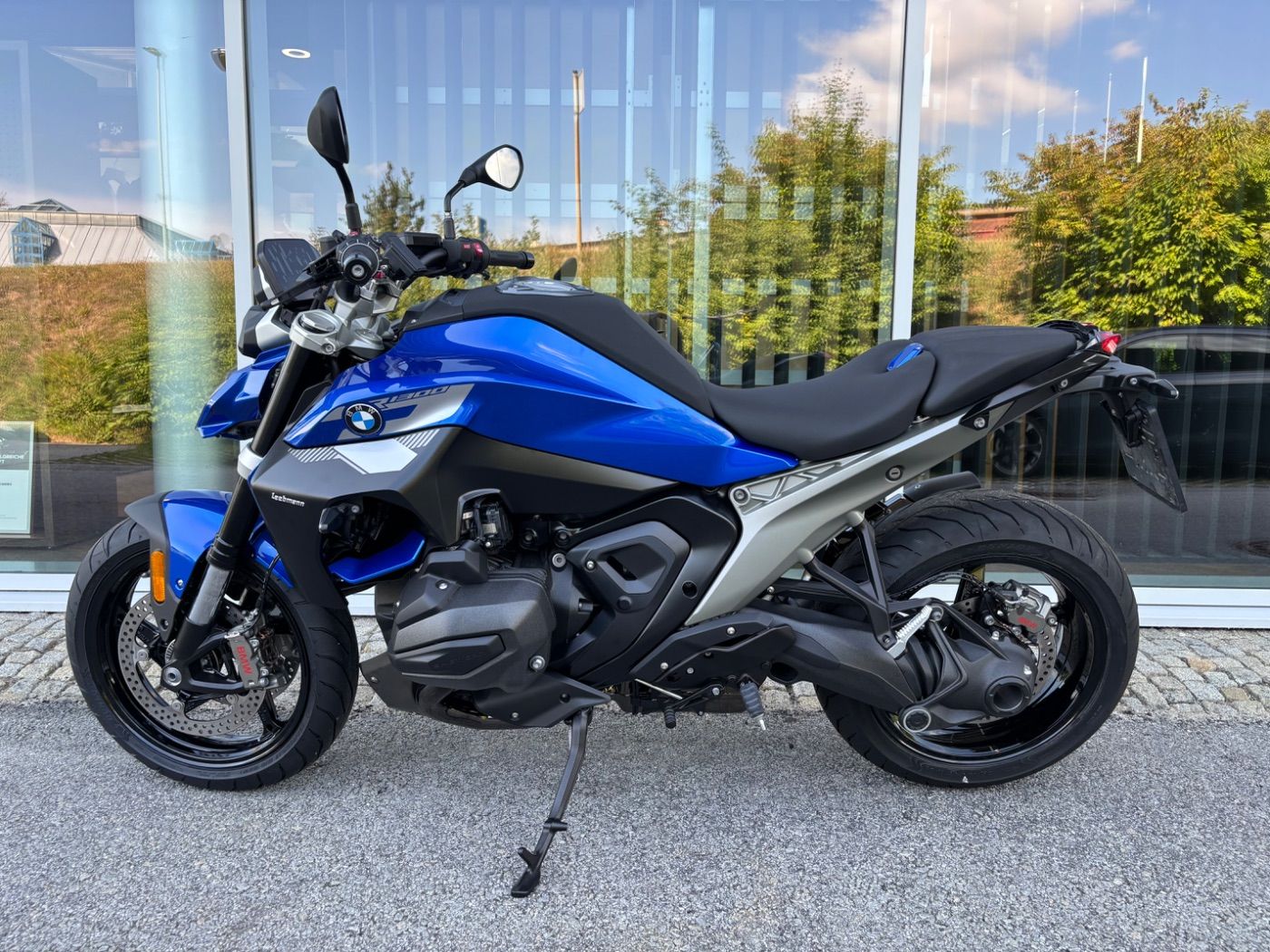 Fahrzeugabbildung BMW R 1300 R Exclusive 3 Pakete