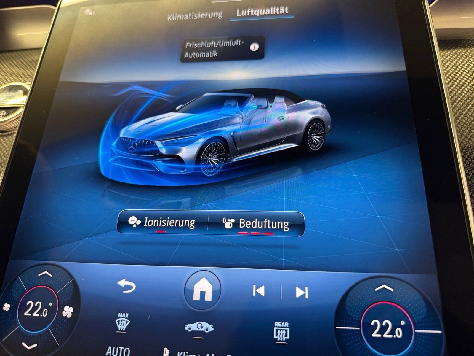Fahrzeugabbildung Mercedes-Benz CLE 53 4M+ AMG Cabrio*AHK*360*Distronic*DigitalL