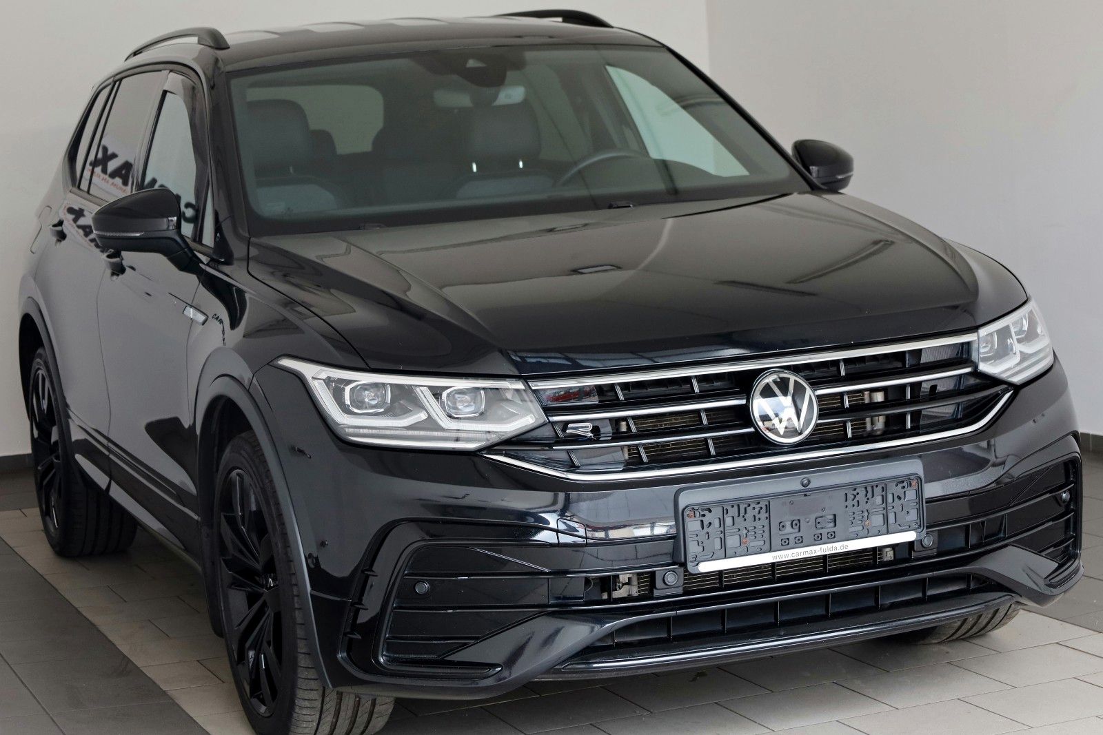Fahrzeugabbildung Volkswagen Tiguan Allspace R-Line 4M Navi,LED,ACC,360°,AHK,