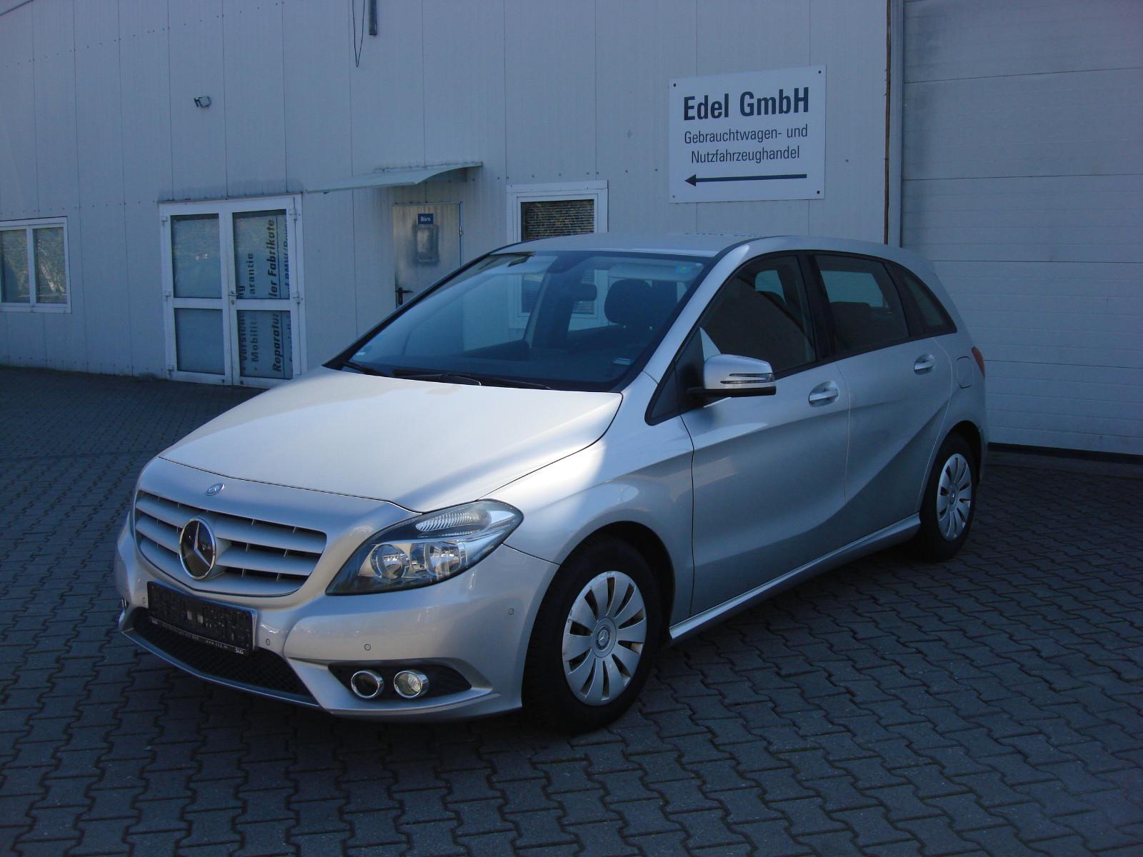 Mercedes-Benz B 180 Standard BlueEfficiency*2.Hand*Serviceheft