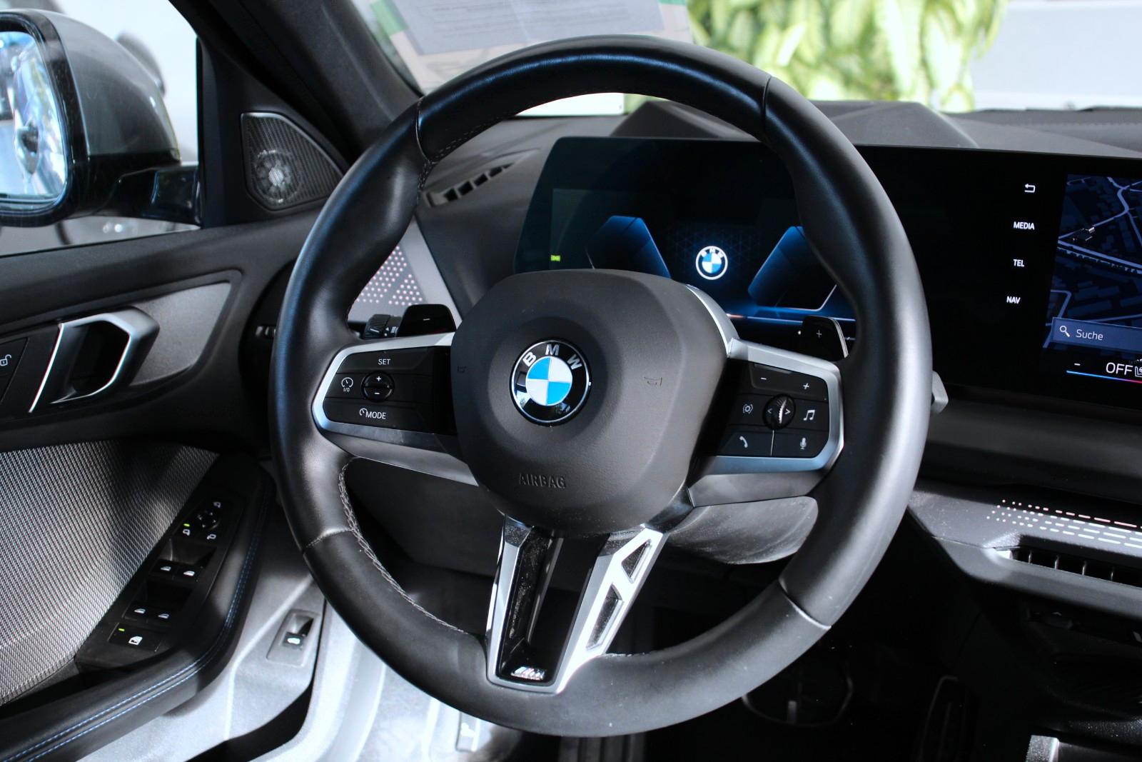 BMW 1 Series M Sport Pro (F70) *A-LED*HUD*LHZ*H&K*360°, миниатюра 11