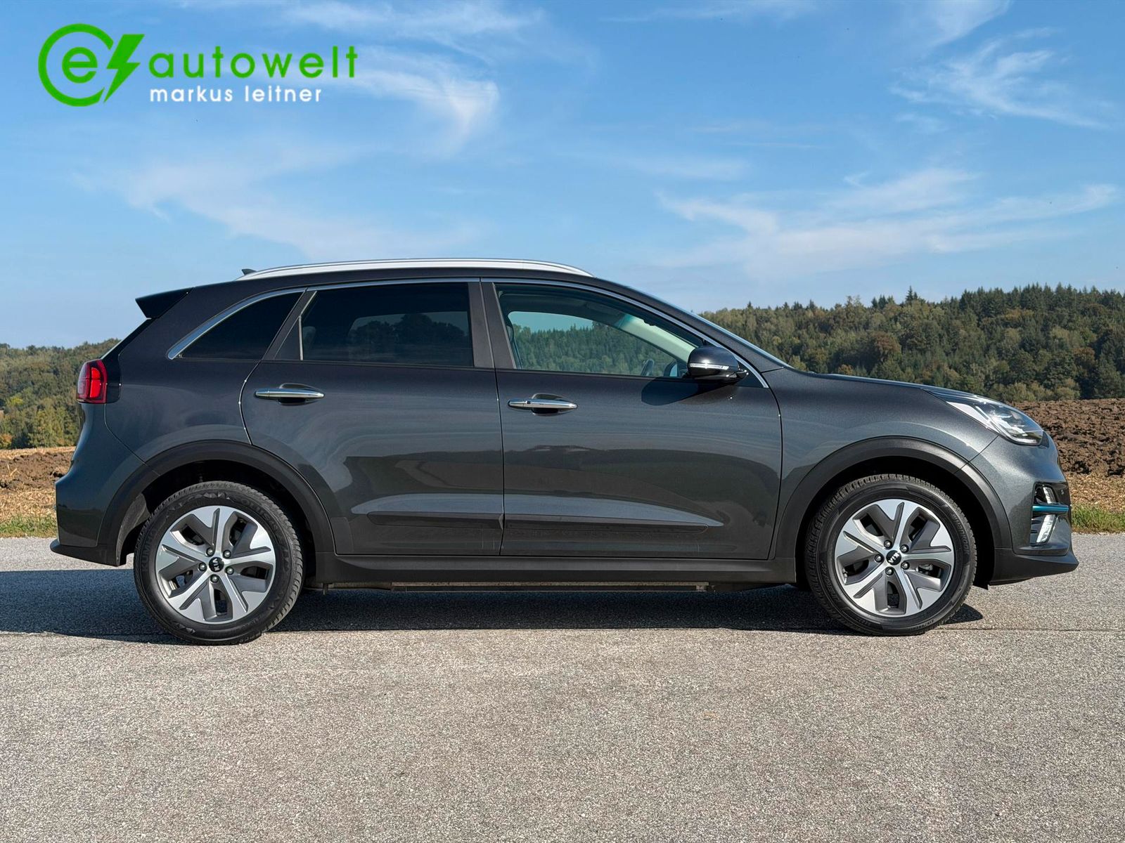 Kia e-Niro 64kWh Spirit Leder 3-Ph. Scheckh. Glasd. imagem 3