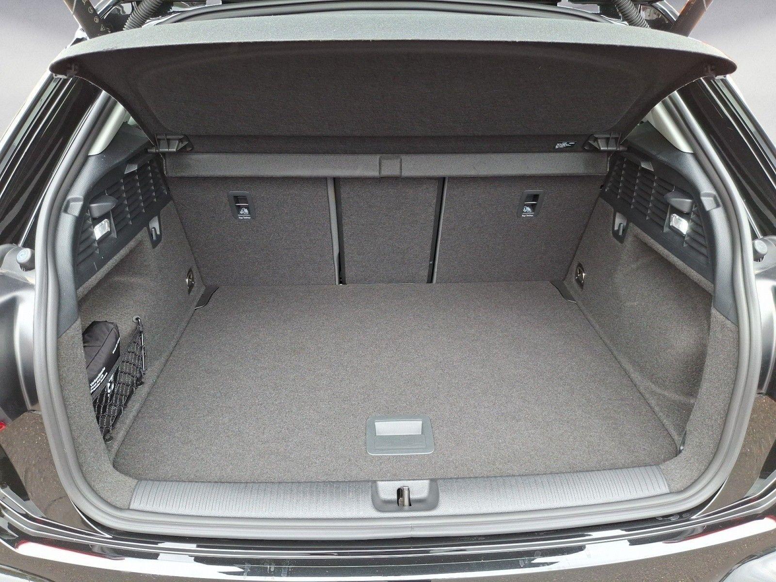 Audi Q2 advanced 30 TSFI 85(116) kW(PS) *Matrix- LED 