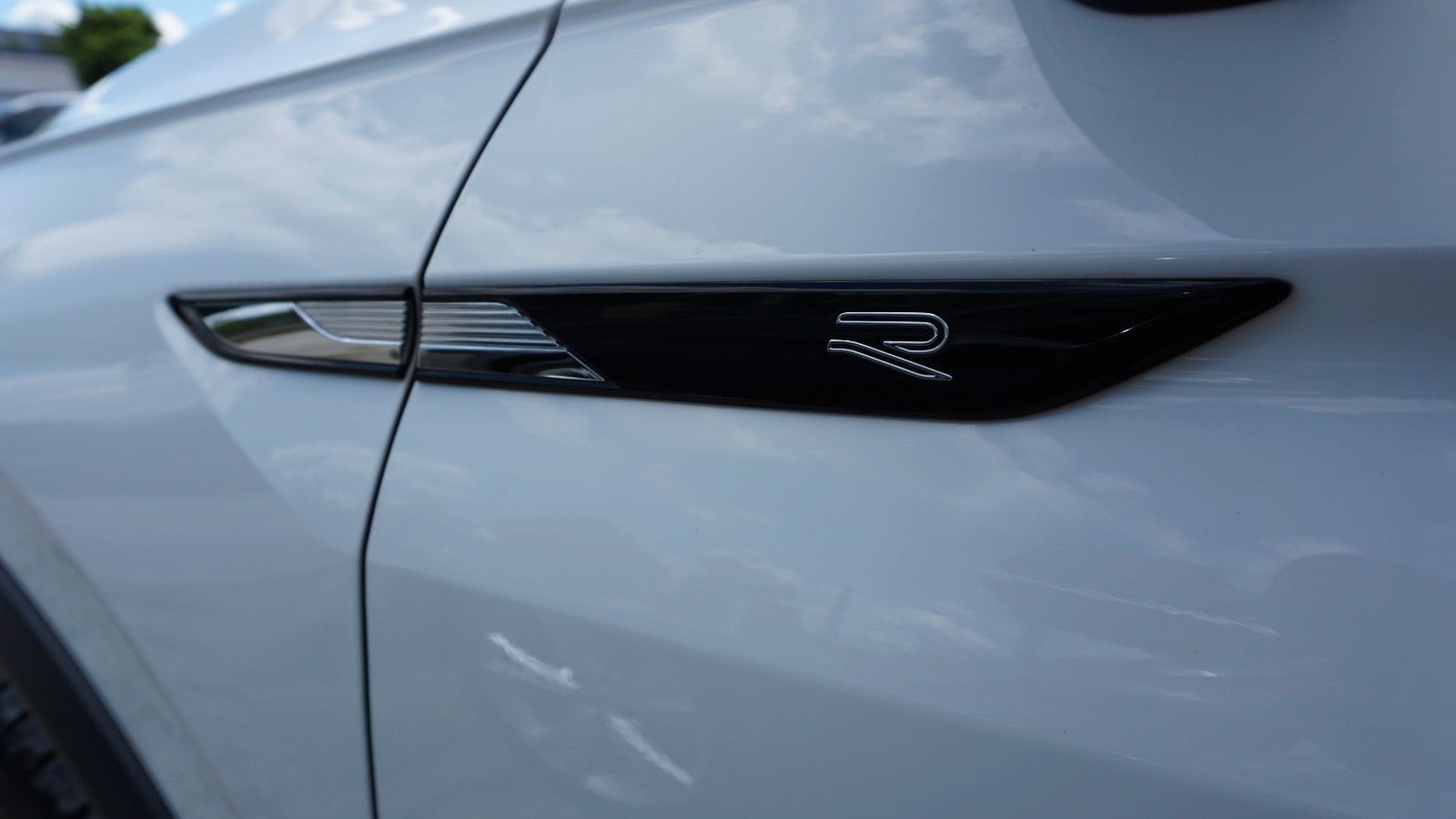 Fahrzeugabbildung Volkswagen Tiguan Allspace R-Line 4M LED,Navi,PDC,AHK