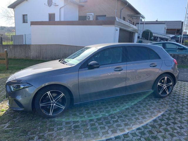 MERCEDES-BENZ Mercedes Benz A 220d 190PS B J2019