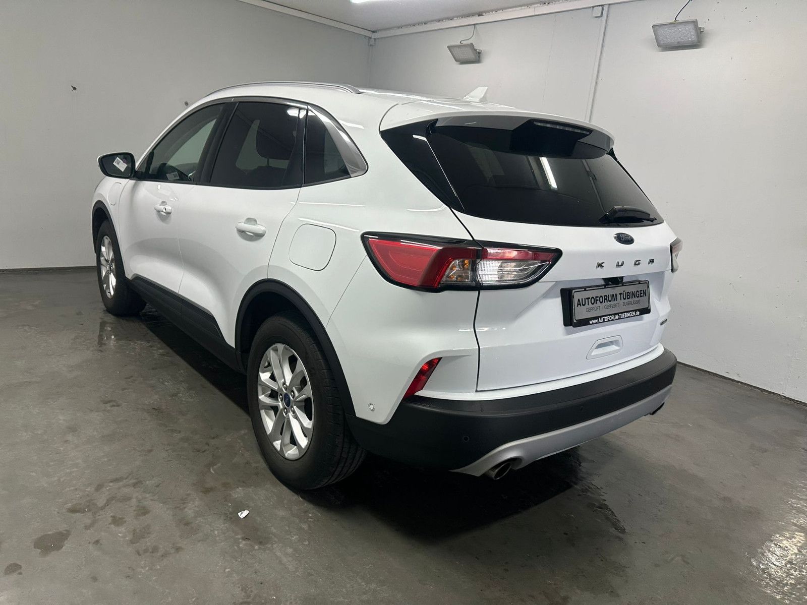 Fahrzeugabbildung Ford Kuga 2.5 Duratec PHEV Titanium X CVT*AHK*WINTER*