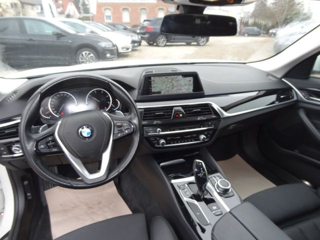 Fahrzeugabbildung BMW 520 d Sport Line/LED/Navi/Kamera/Leder/LED/