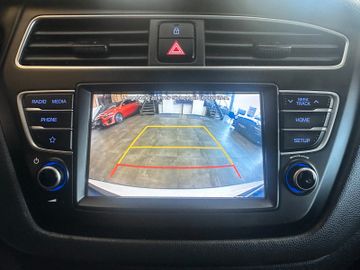 MYAUTOCENTER – Gebraucht- und Jahreswagen mit Werkstattservice in Pfaffenhofen Hyundai i20 *TÜV:828*KLIMA*TEMPO*CARPLAY*PDC*CAM*