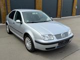 Volkswagen Bora - 2. Hand - Top Gepflegt - Tüv 09.2026 - Volkswagen Bora: Limousine