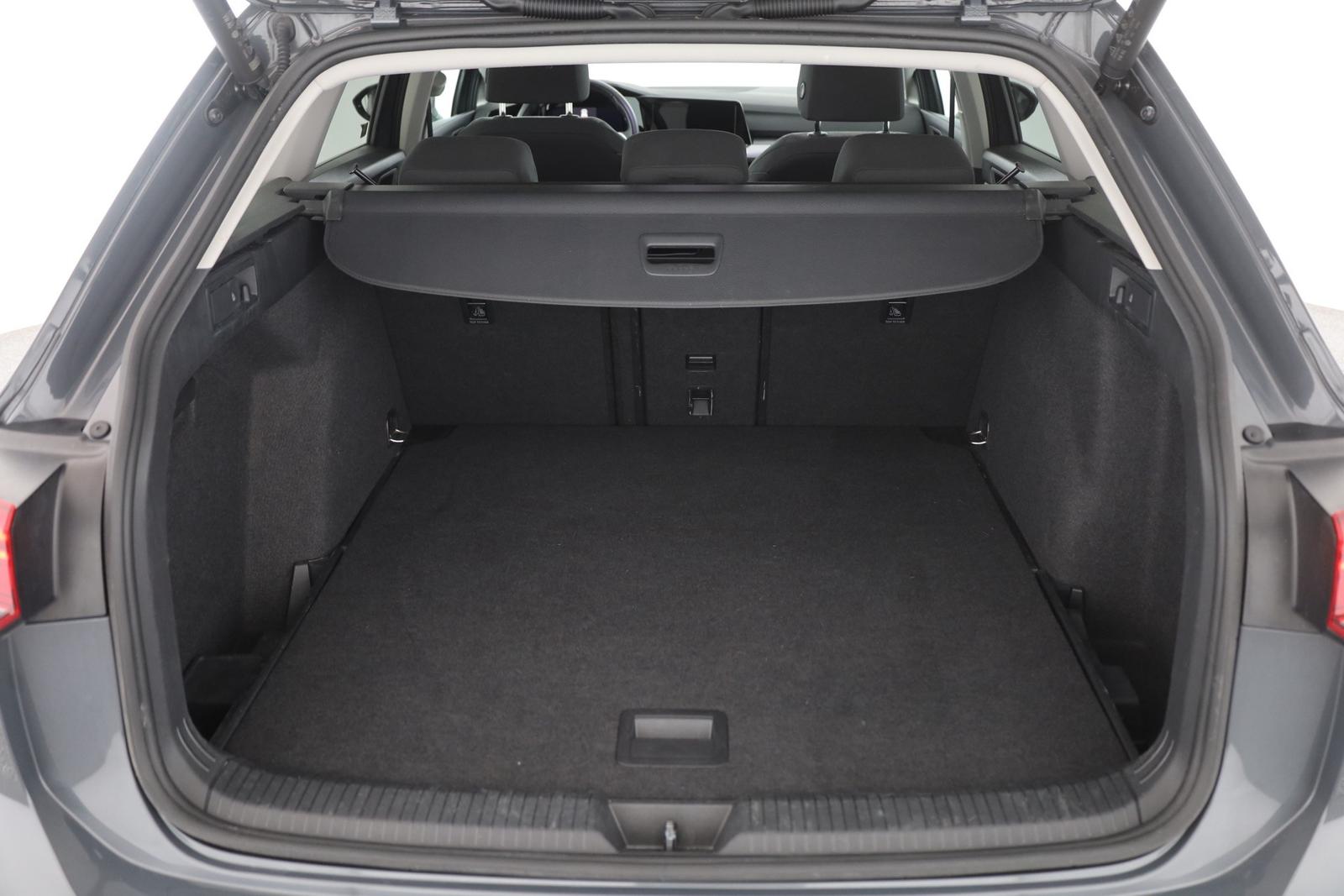 Volkswagen Golf VIII Variant 1.5 eTSI DSG Life LED Navi AHK, миниатюра 25