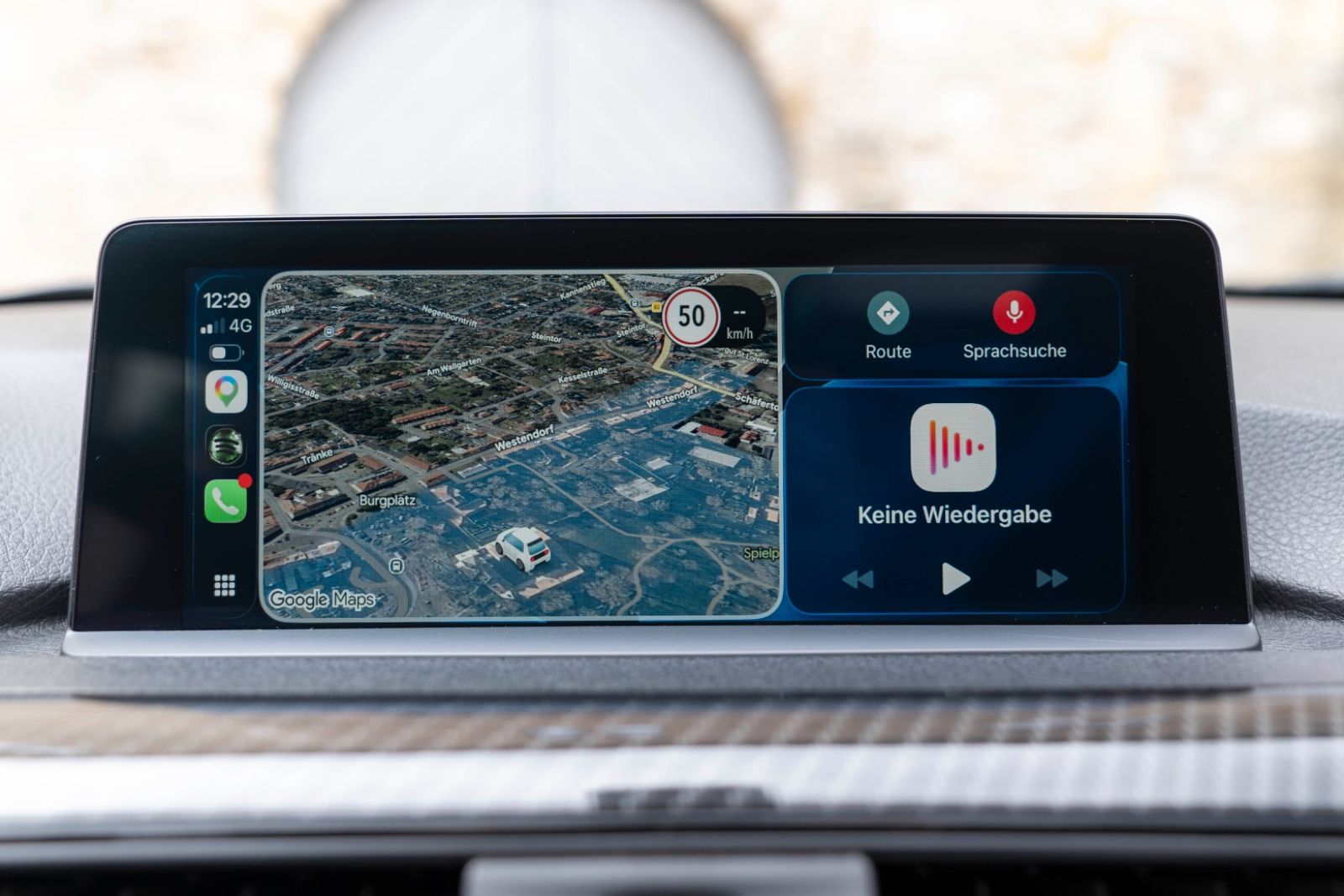 Fahrzeugabbildung BMW 330I M-Performance H&K LED CARPLAY KAM NAV ALC