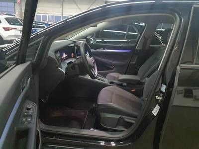 Golf VIII 2.0 TDI DSG GOAL LED PLUS+AHK+ACC+APP+