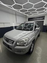 Kia Sportage EX 4WD LPG KLIMA AHK LEDER TÜV 2.HAND - gebrauchte Kia Sportage aus dem Jahr 2007