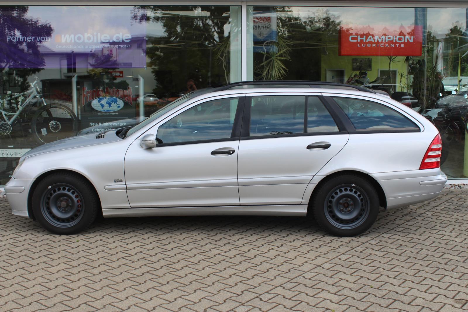 Mercedes-Benz C220 2006 — photo 10