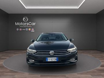 Volkswagen Passat - 2