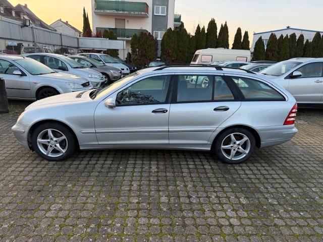 Mercedes-Benz C220 2007 — engine 2.148 cm³, 150 HP (110kW)