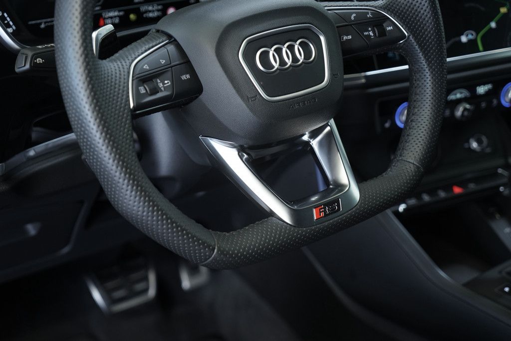 Audi Rsq3
