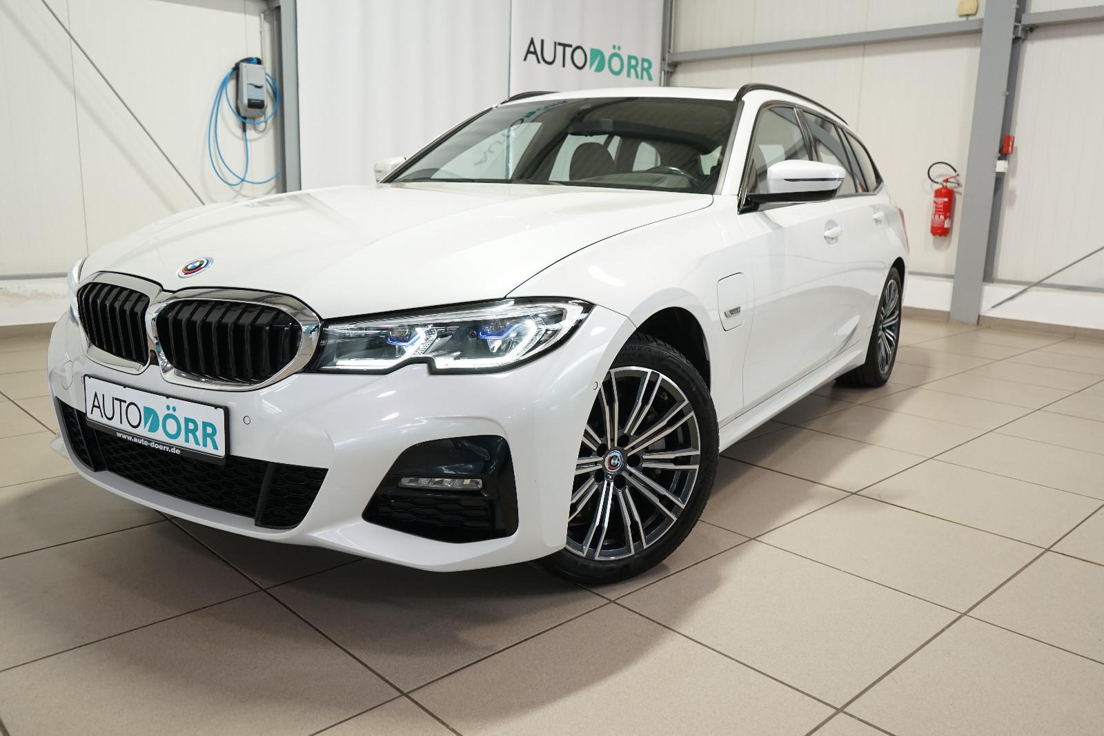 BMW 330e xDrive Touring M Sport Laser+AHK+Pano+HiFi