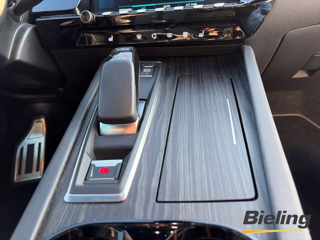 508 SW Plug In Hybrid 225 GT Sportpaket El. Pano