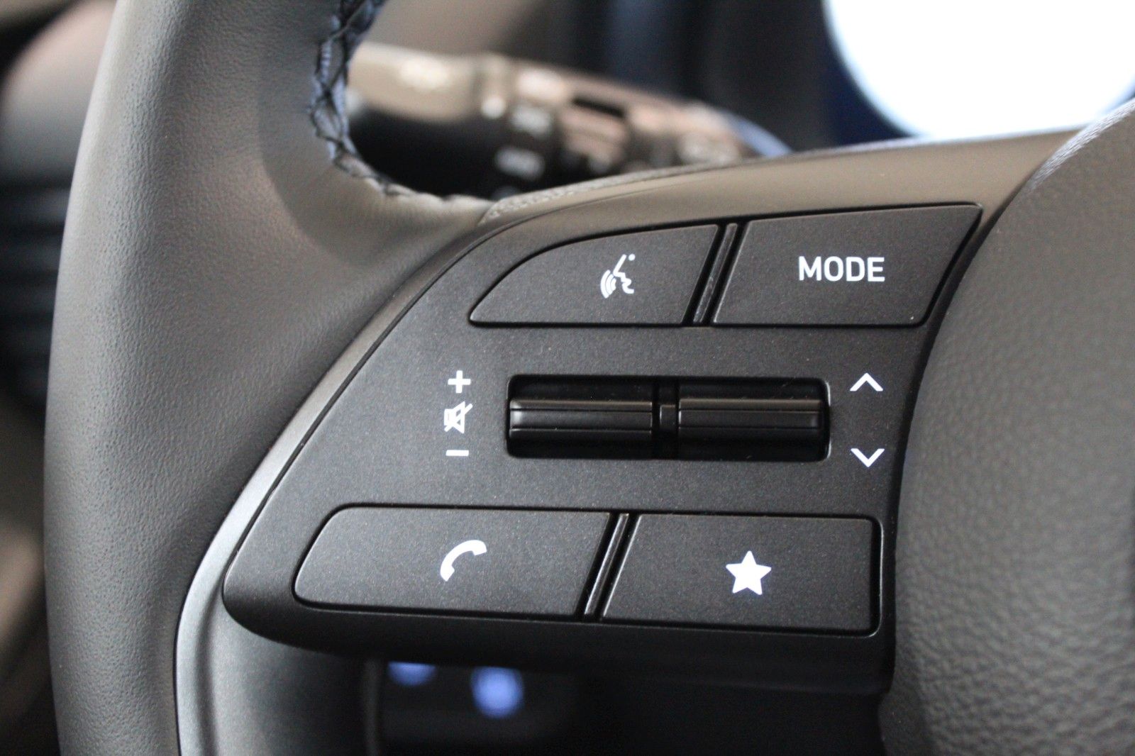 Fahrzeugabbildung Hyundai BAYON Trend*RFK*PDC*SHZ*LHZ*Navi*