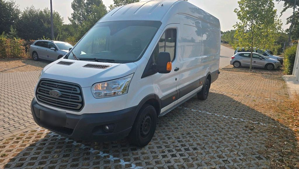 Image of Ford Transit