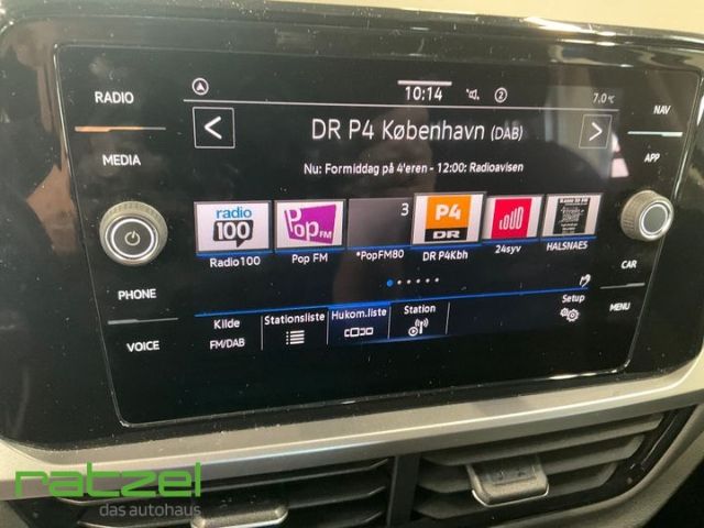 Fahrzeugabbildung Volkswagen T-Roc 1.5 TSI DSG Life LED ACC App Connect Digit