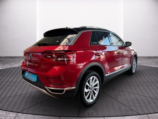 Fahrzeugabbildung Volkswagen T-ROC Style 1.5 TSI DSG LED PLUS FAHRSCHULPEDALE