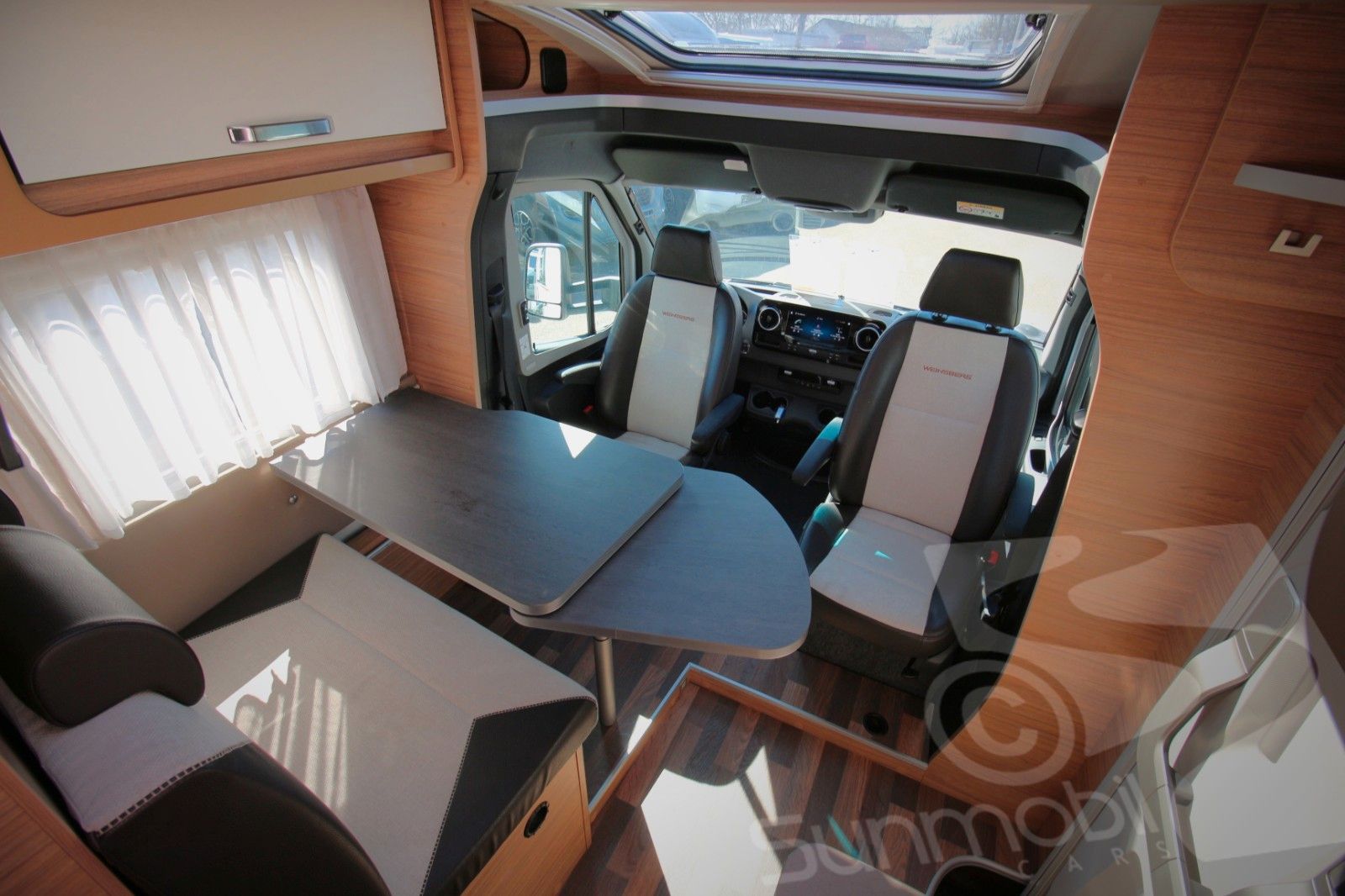 Fahrzeugabbildung Weinsberg CaraCompact MB 640 MEG Pepper Automatik 170 PS