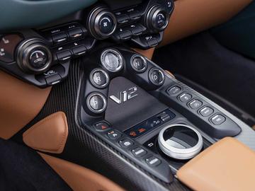2023 Aston Martin V12 VANTAGE 缩略图 19
