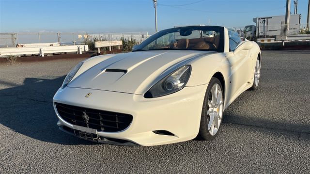 Ferrari California 4.3 V8 (sehr schöne Japan Import)