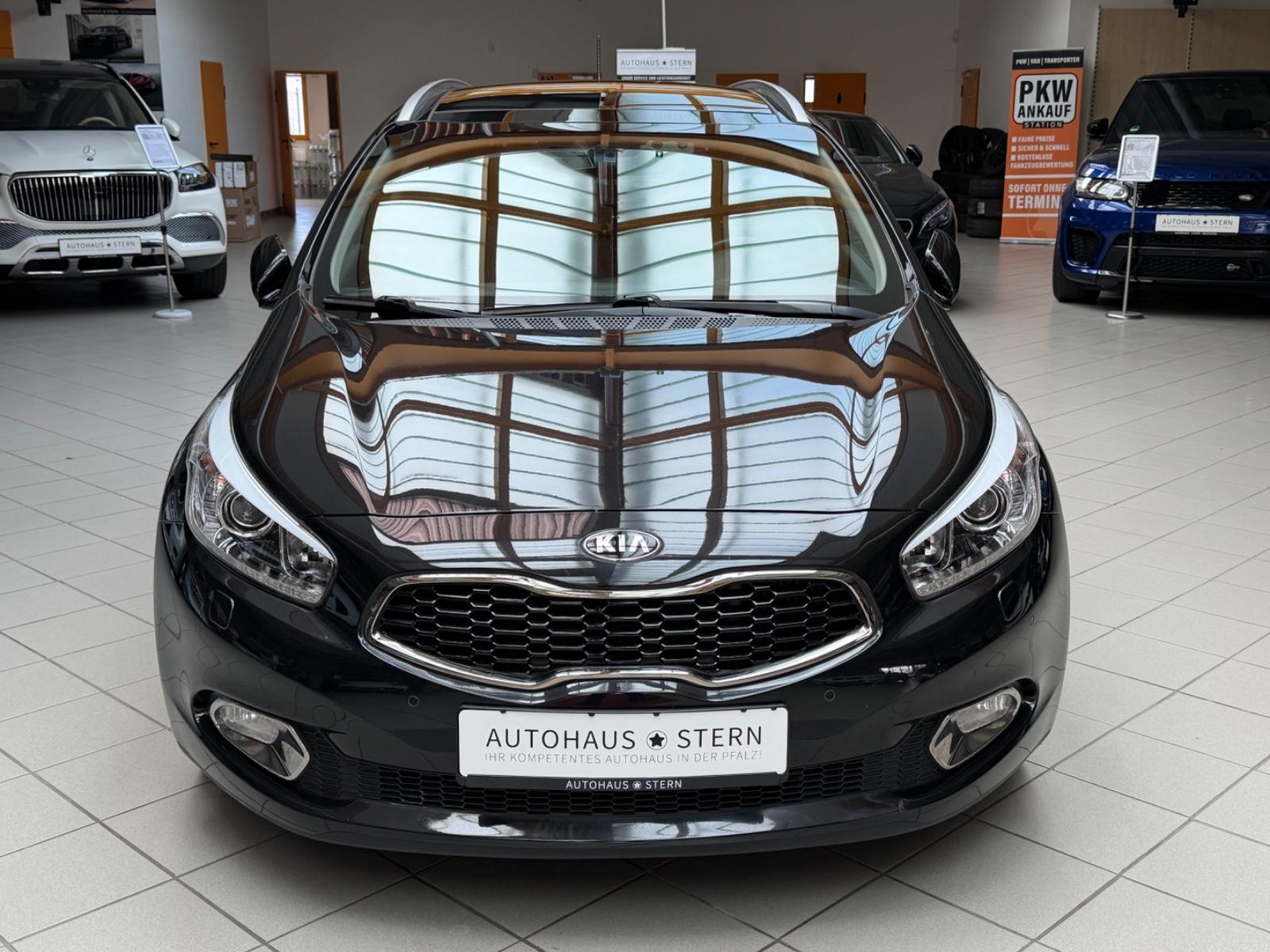 Kia Ceed Kombi Platinum Edition|Kamera|Xenon|LHZ|AHK